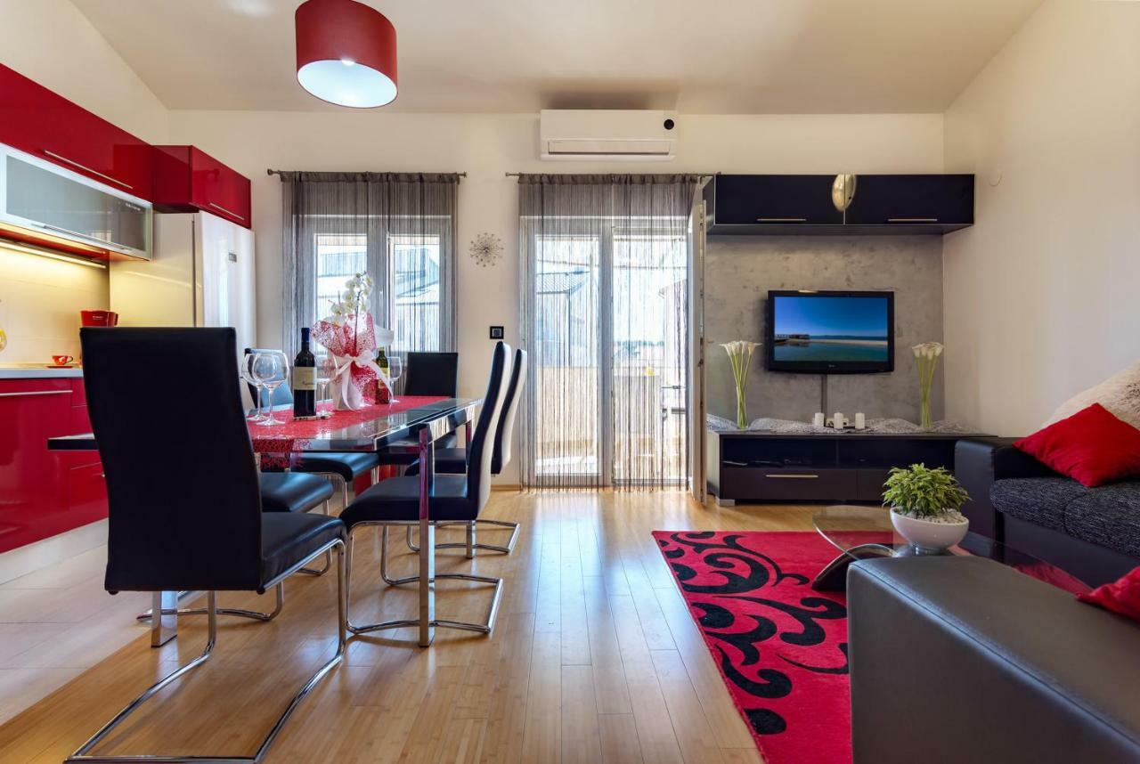 Apartment Ina Pula Bagian luar foto