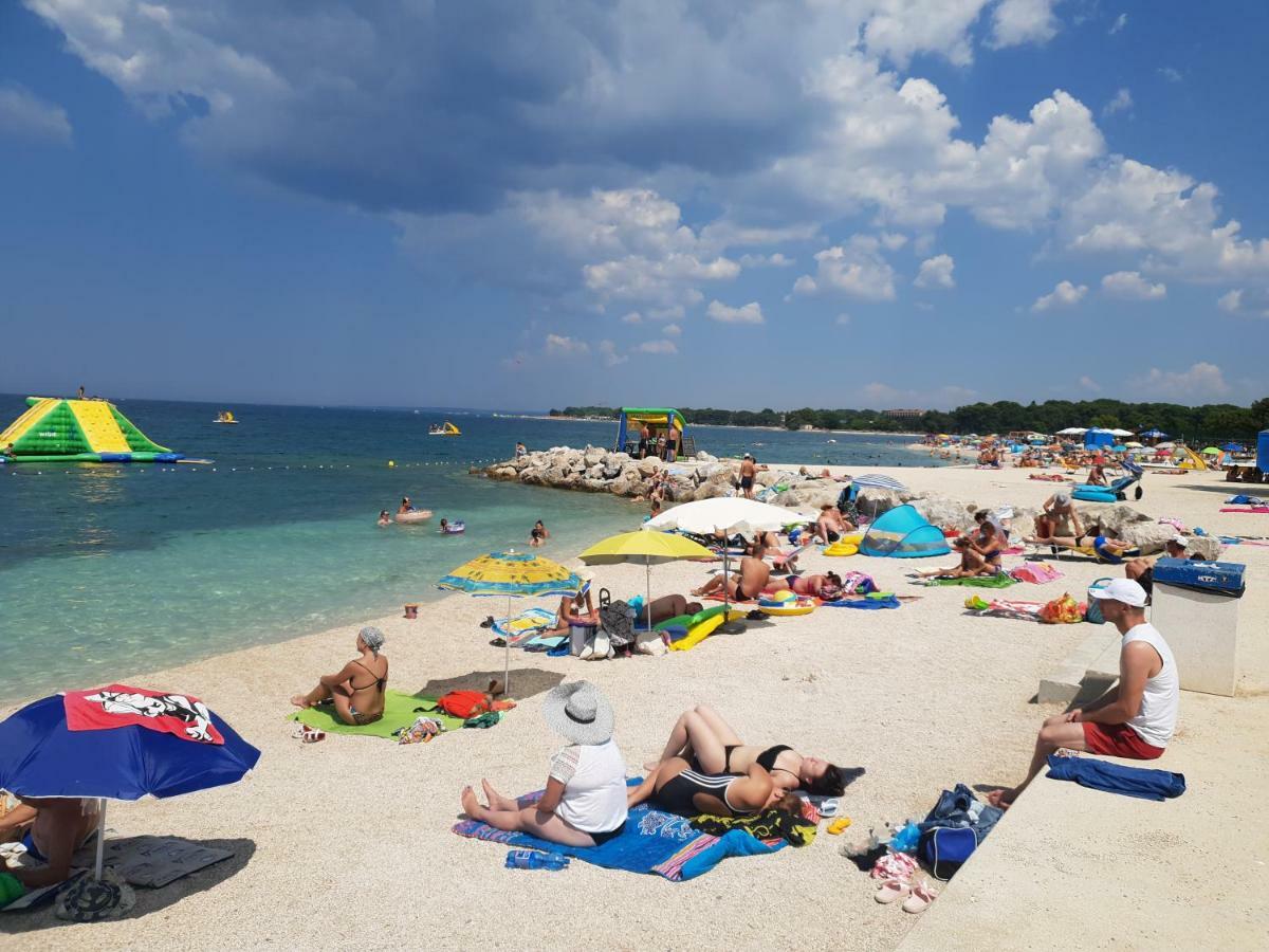 Apartment Ina Pula Bagian luar foto